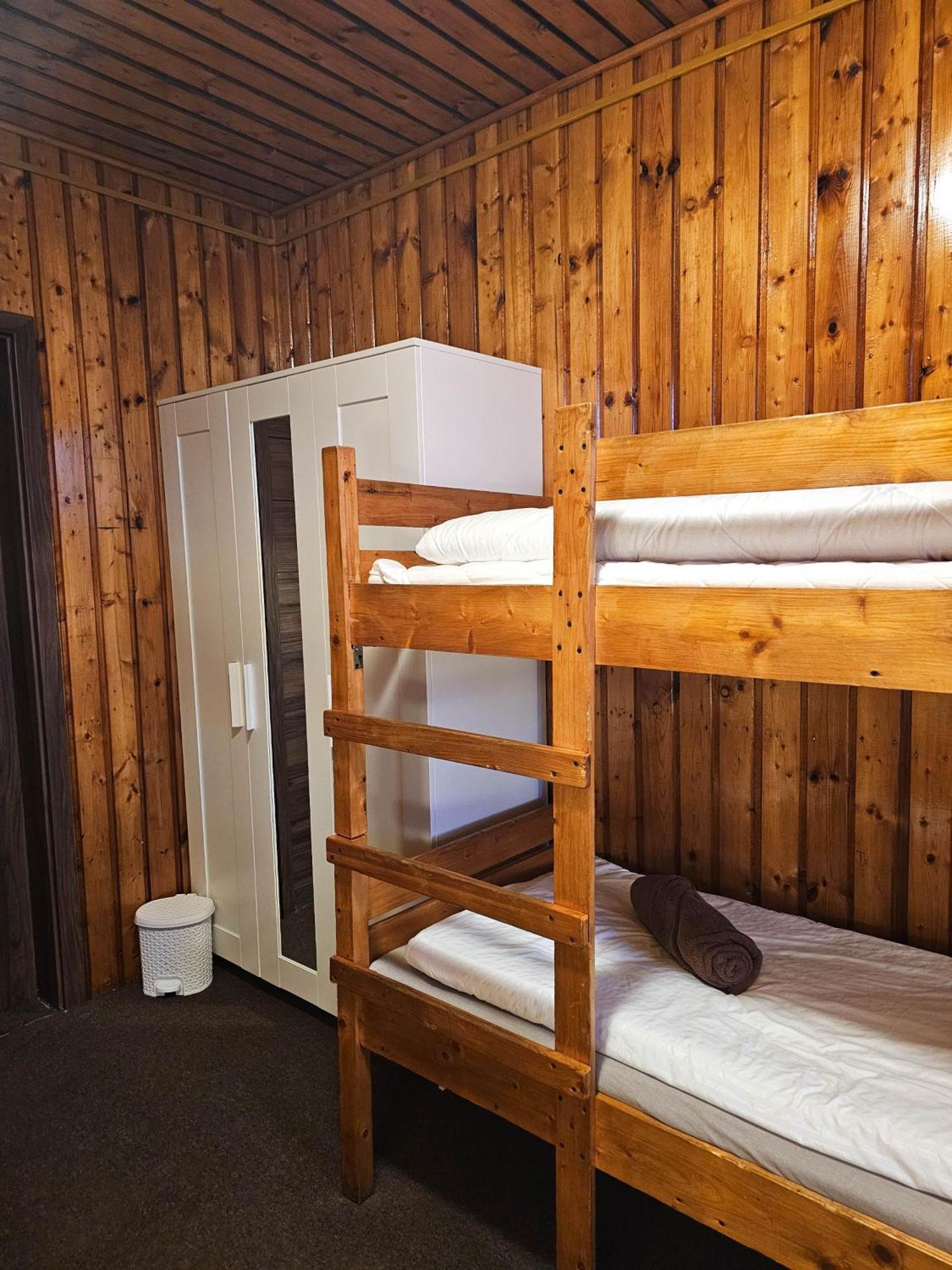 Hotel Schronisko Gosciniec Rownica Ustron Exterior foto