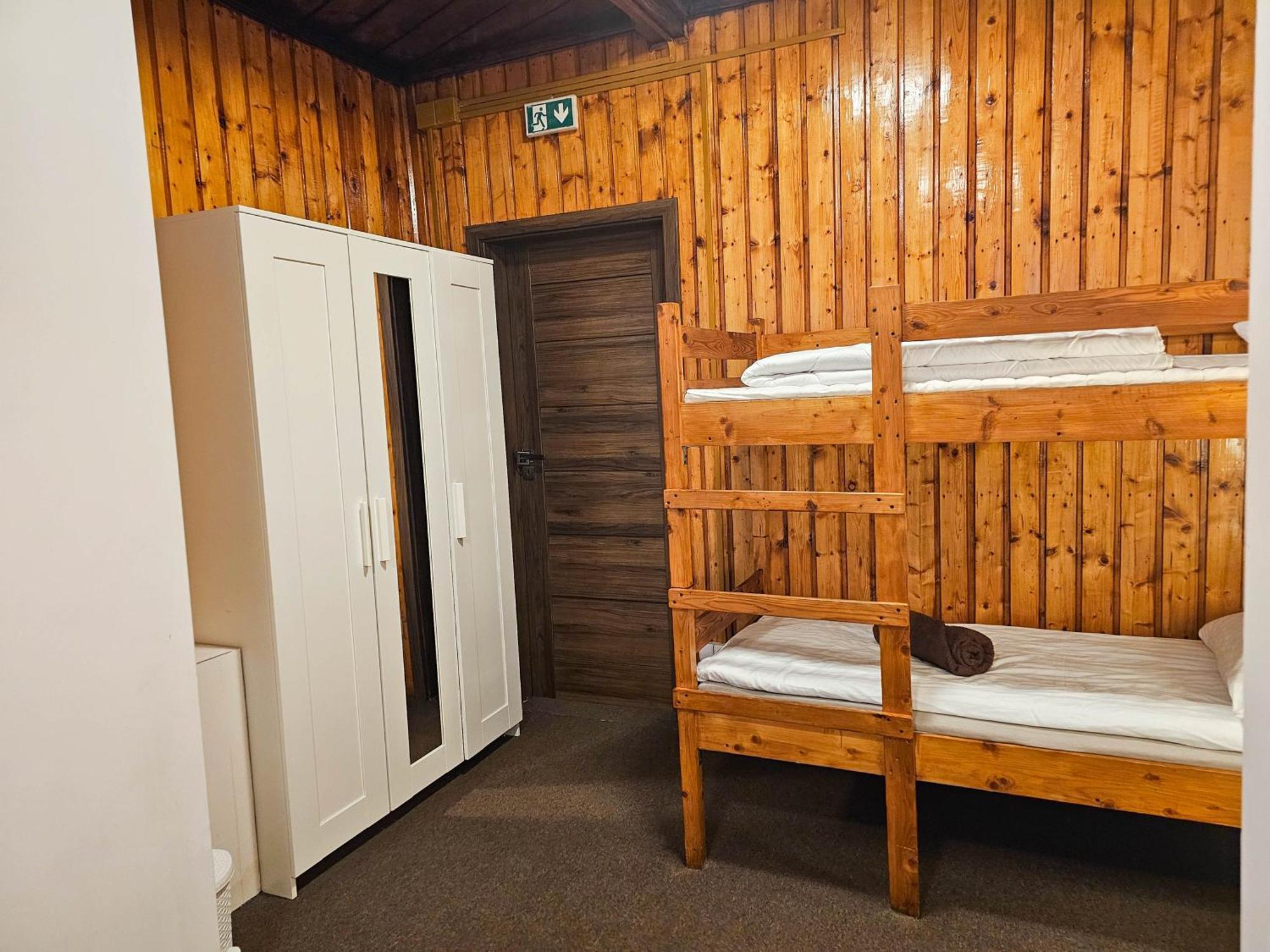 Hotel Schronisko Gosciniec Rownica Ustron Exterior foto